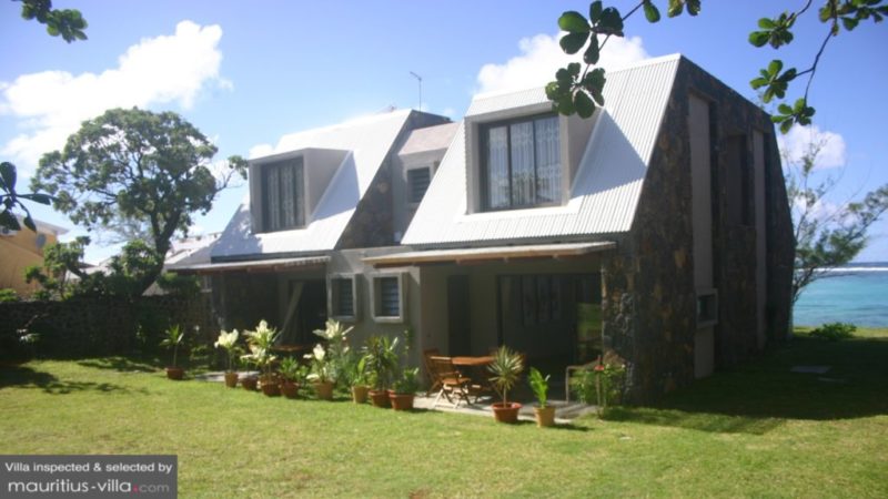 Eolia beachfront villa