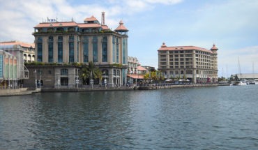 what to do in Port Louis - Caudan Waterfront