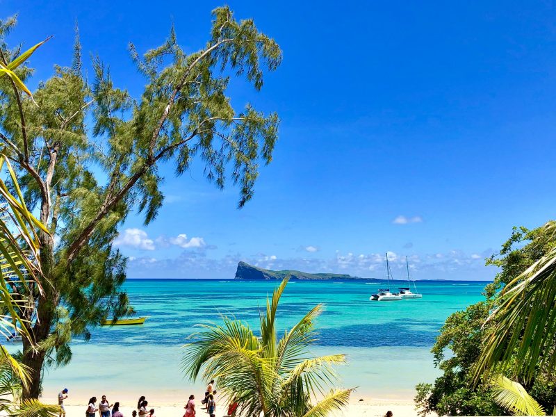 How to get to mauritius from south africa