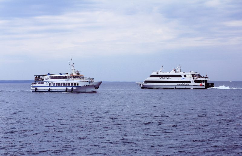 Join a cruise ship for a whole different experience to travel to Mauritius.